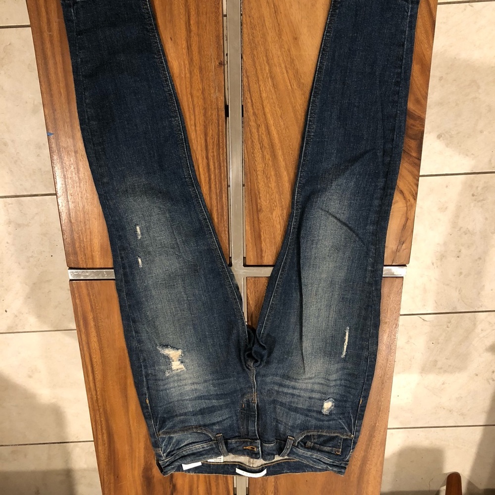 Distressed Jeans ✨3 for $20✨